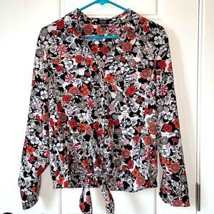 Jones NYC Button down floral tie waist blouse